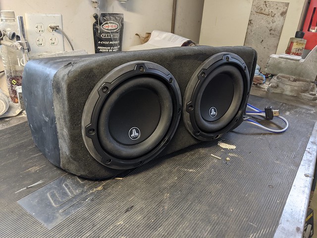 DBG Z3/Z3M Coupe subwoofer Unofficial Stealth box